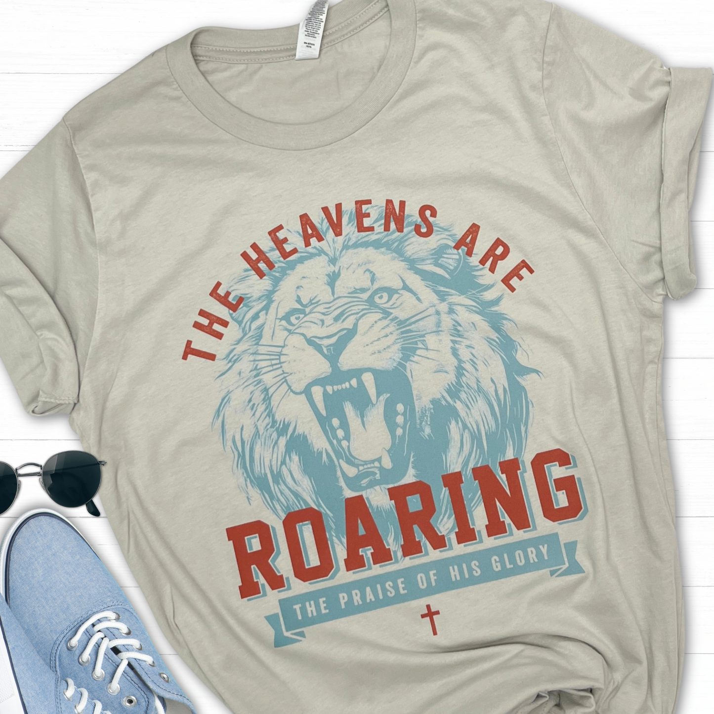 The heavens are roaring (Lion) tee