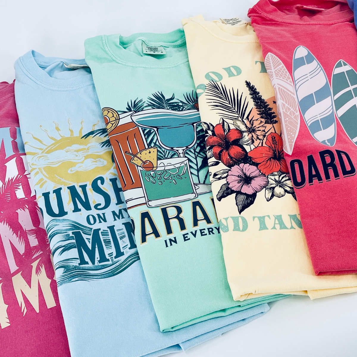 Palm trees summer graphic t-shirt, tropical vacation outdoor top