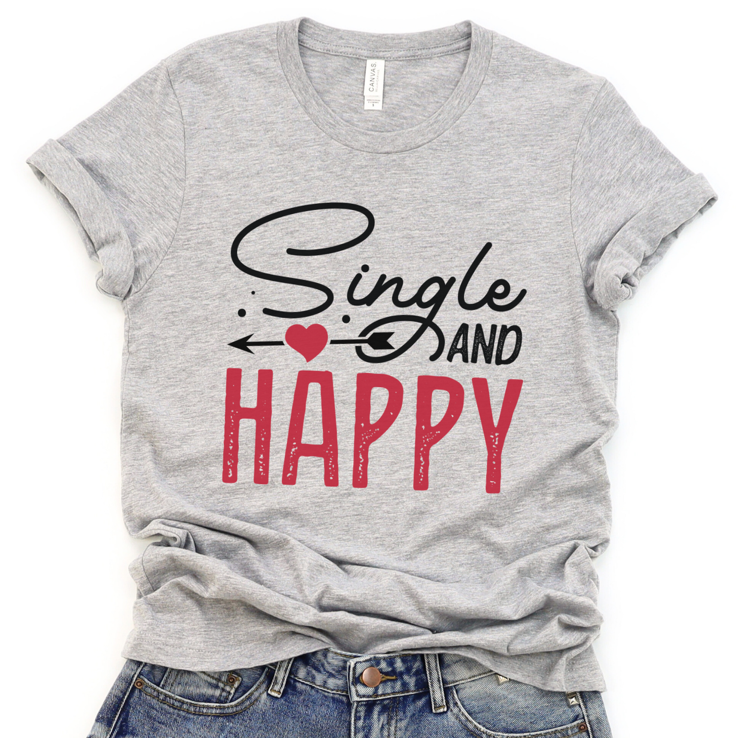 Single and happy women's Valentine's graphic t-shirt