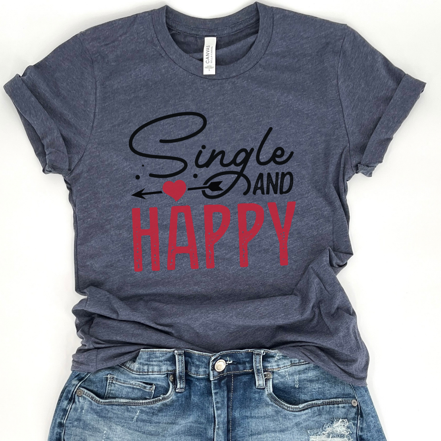 Single and happy women's Valentine's graphic t-shirt