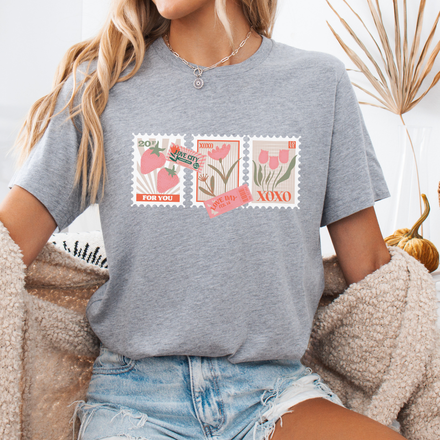 Women's Valentine's graphic t-shirt, Strawberries, Floral